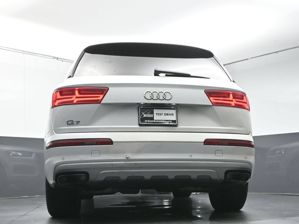 Used 2017 Audi Q7 3.0T Premium Plus w/ Premium Plus Package AWD/4WD image 36