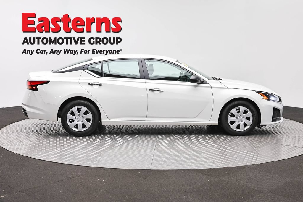 Used 2024 Nissan Altima 2.5 S FWD image 4