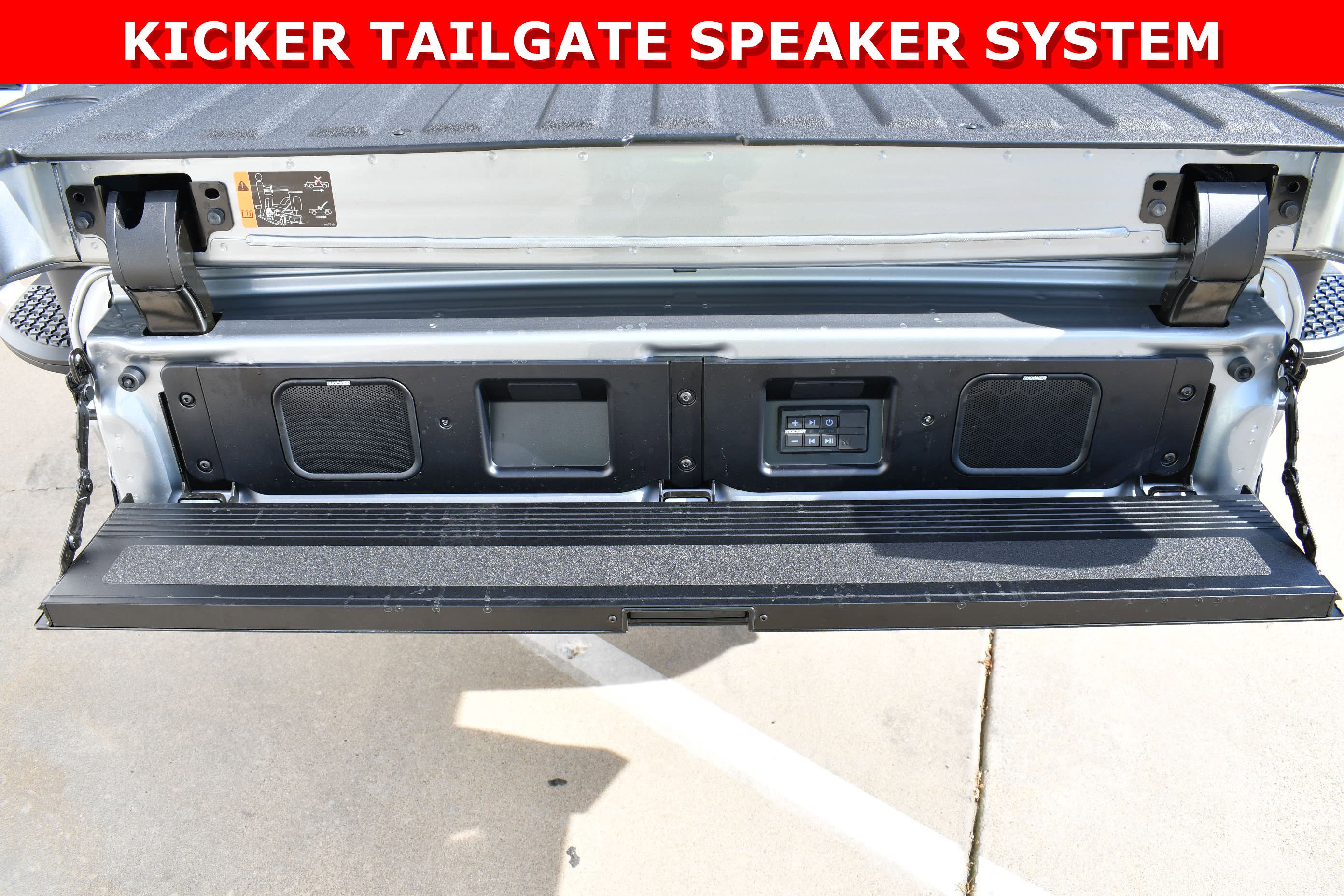 New 2026 GMC Sierra 2500 AT4X image 9