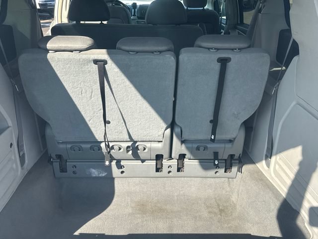 Used 2009 Volkswagen Routan S FWD image 23