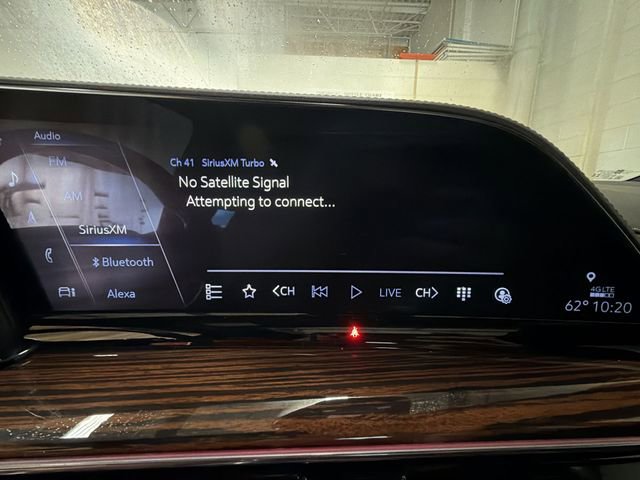 Certified 2022 Cadillac Escalade ESV Premium Luxury AWD/4WD image 16