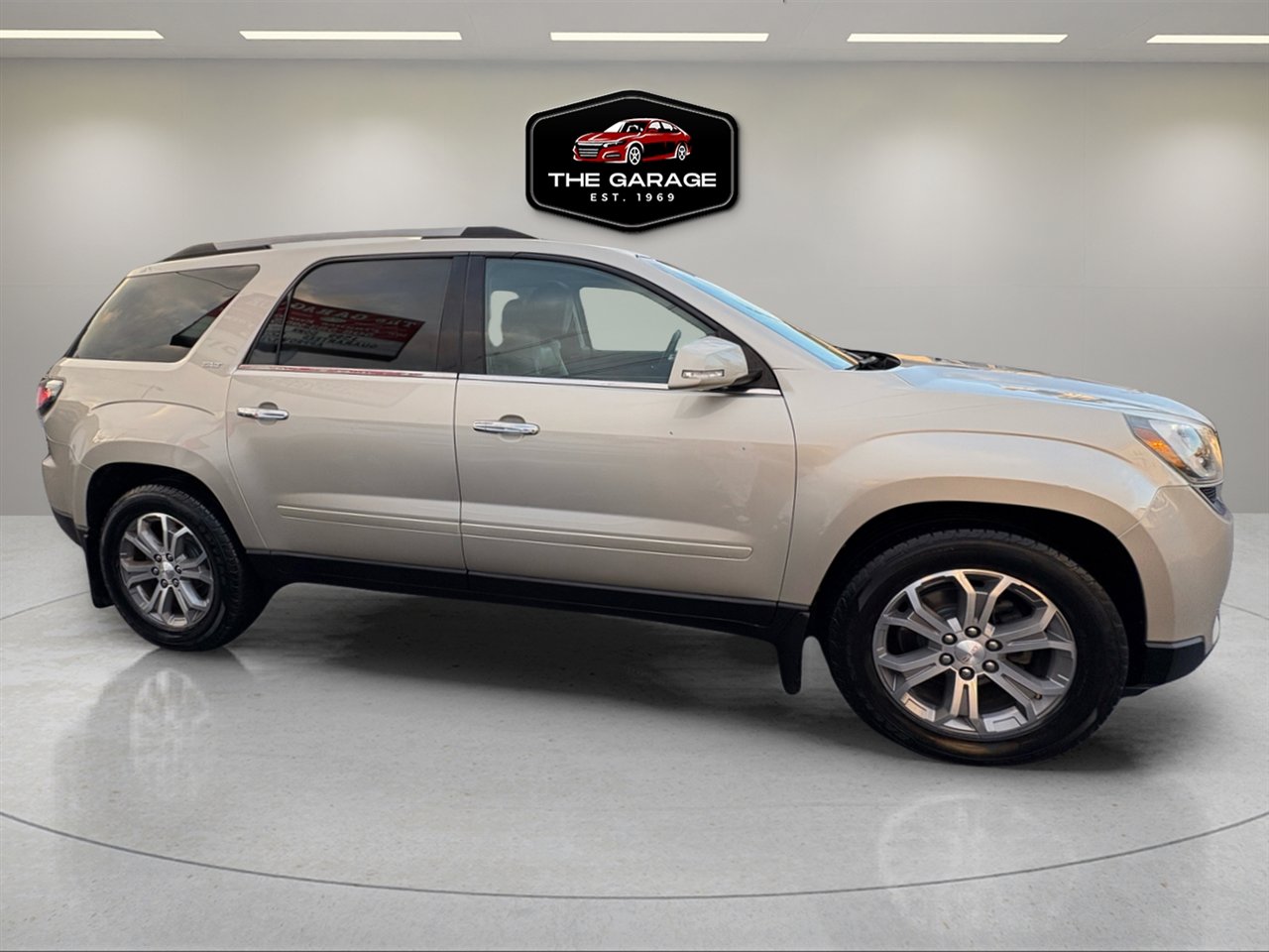 Used 2016 GMC Acadia SLT w/ Open Road Package image 8