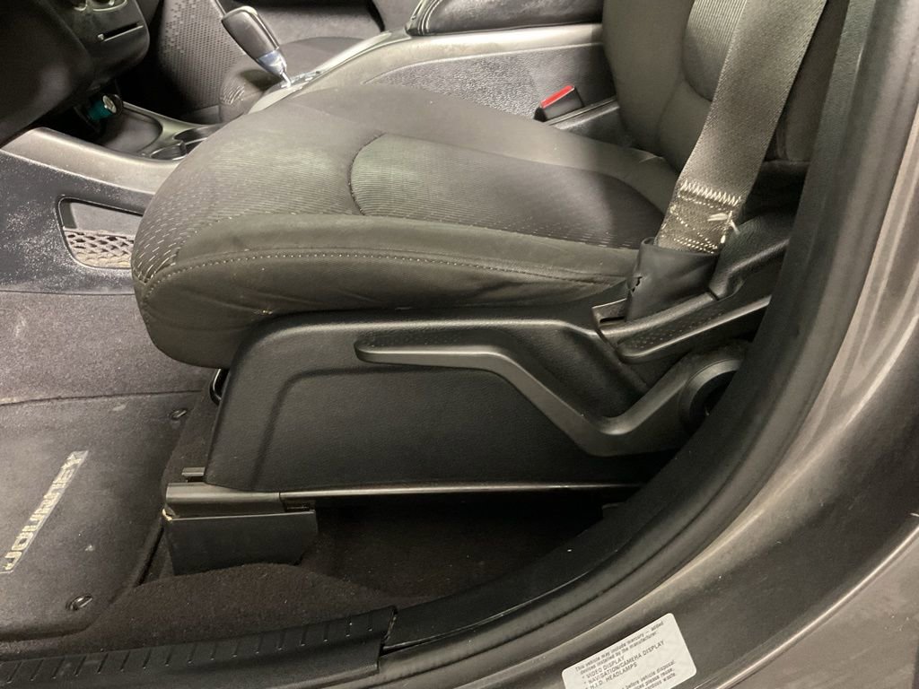 Used 2017 Dodge Journey SE FWD image 17