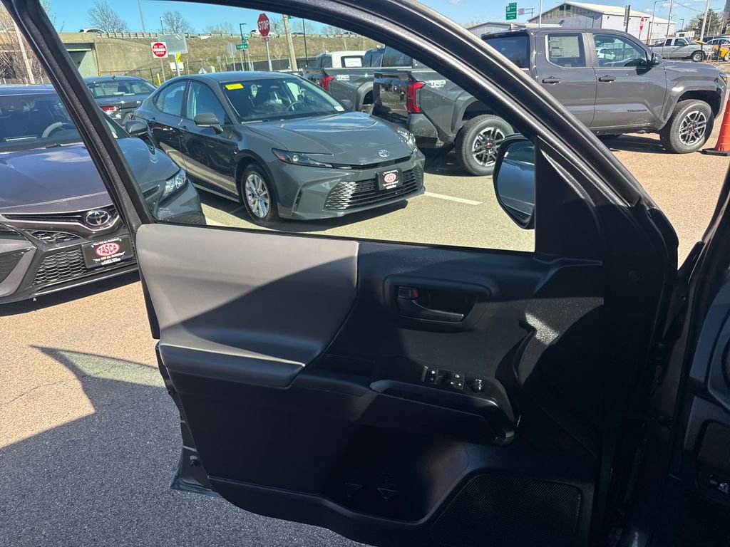 Used 2020 Toyota Tacoma SR AWD/4WD image 44