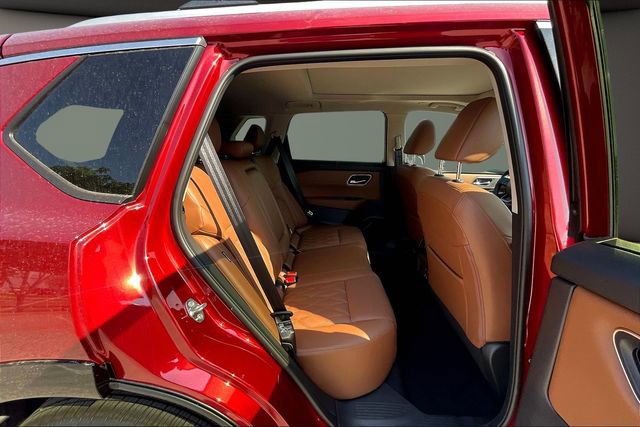 New 2026 Nissan Rogue Platinum w/ Platinum Premium Package image 9