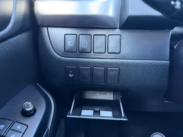 Used 2018 Toyota Highlander XLE image 17