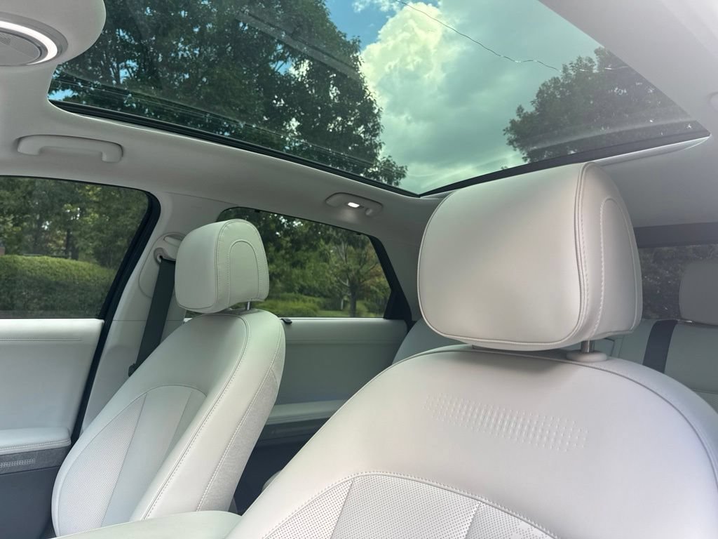 Used 2023 Hyundai Ioniq 5 Limited AWD/4WD image 10
