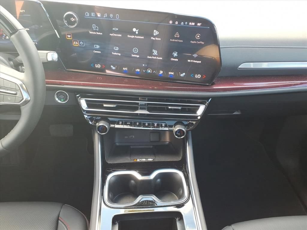 New 2026 Chevrolet Traverse Z71 w/ Enhanced Driving Package AWD/4WD image 24