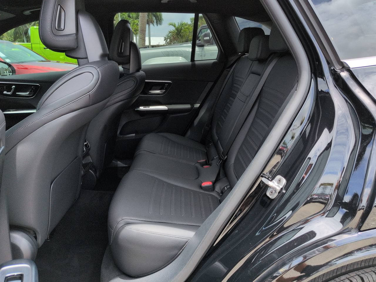 Used 2025 Mercedes-Benz GLC 300 4MATIC image 14