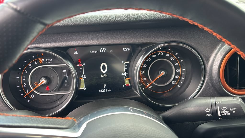 Used 2023 Jeep Gladiator Mojave w/ Cold Weather Group AWD/4WD image 16