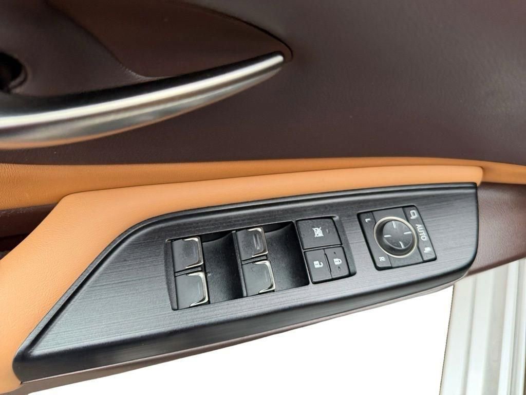 Used 2021 Lexus ES 250 w/ Premium Package image 25