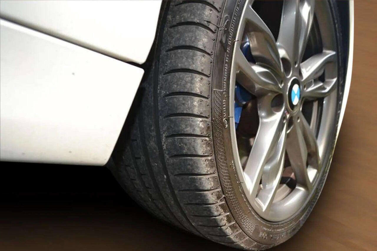 Used 2015 BMW M235i Convertible image 20