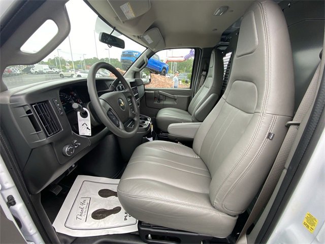 New 2025 Chevrolet Express 2500 w/ Driver Convenience Package image 22