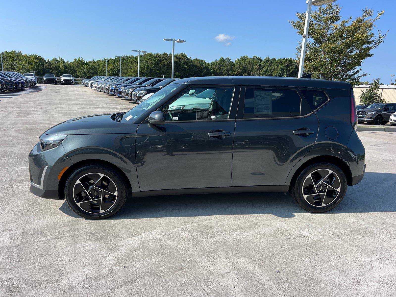 Used 2025 Kia Soul EX FWD image 8