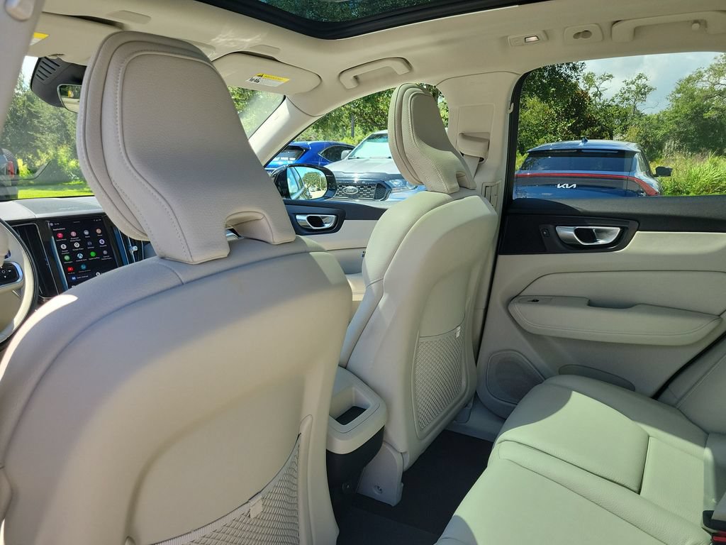 Used 2023 Volvo XC60 B5 Plus w/ Protection Package Premier FWD image 26