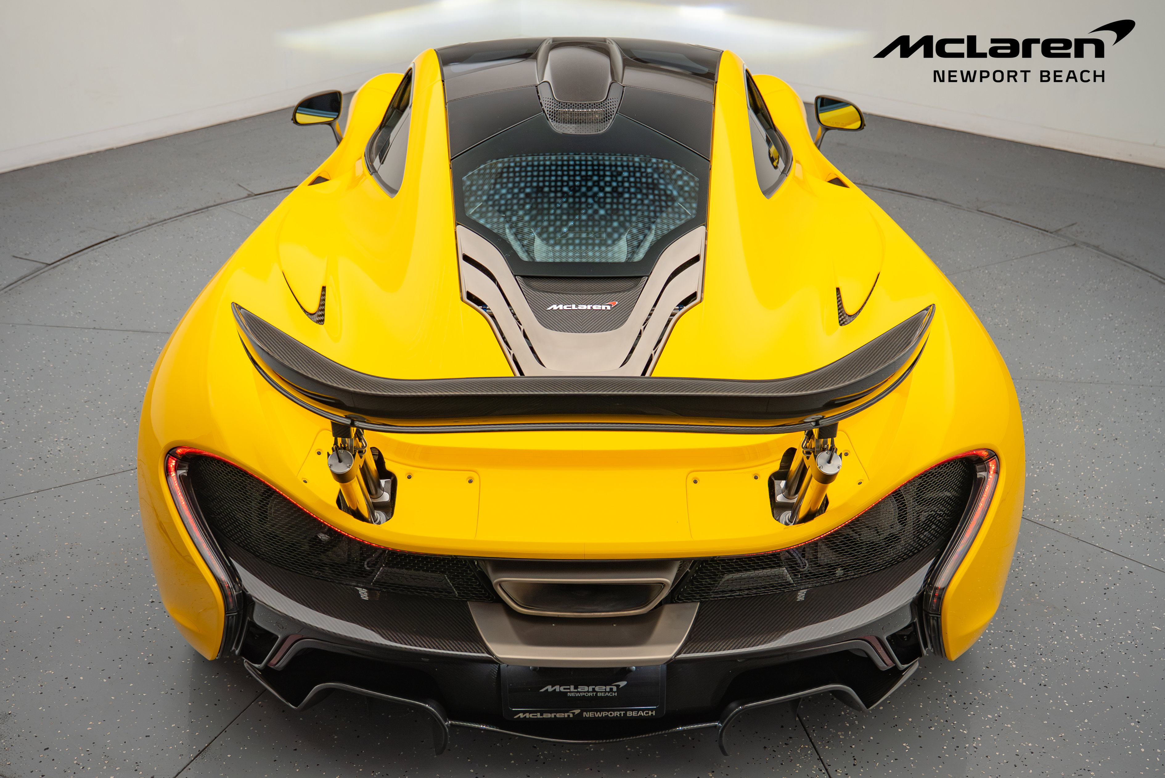 Used 2014 McLaren P1 image 21