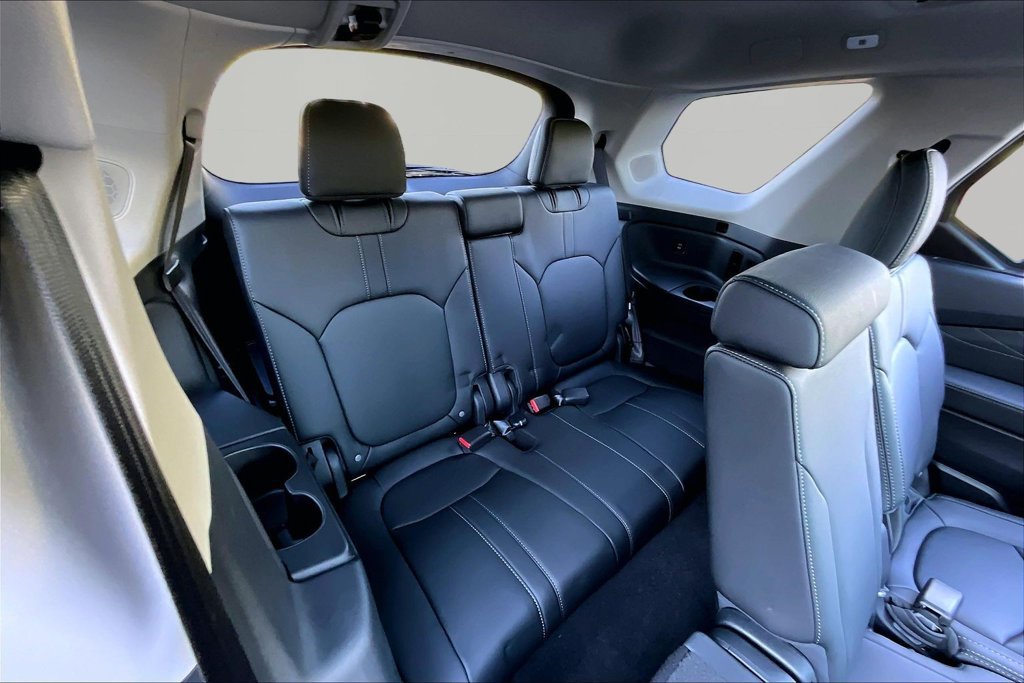 Used 2026 Honda Pilot Touring image 18