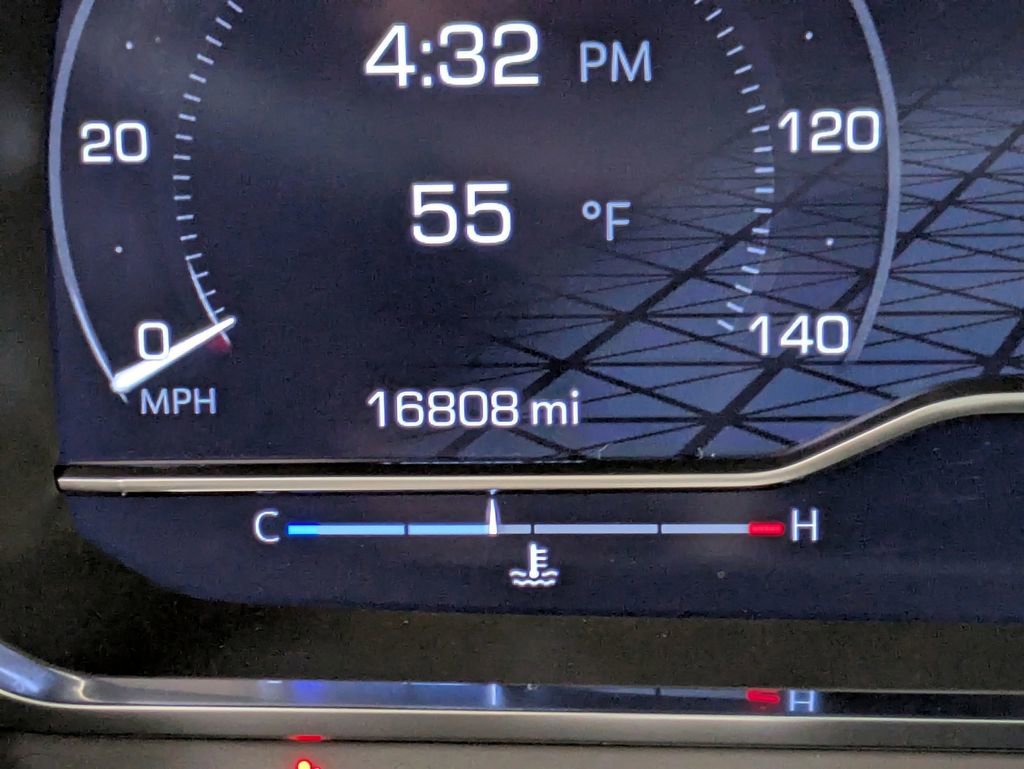 Used 2024 GMC Yukon AT4 w/ AT4 Premium Plus Package image 19