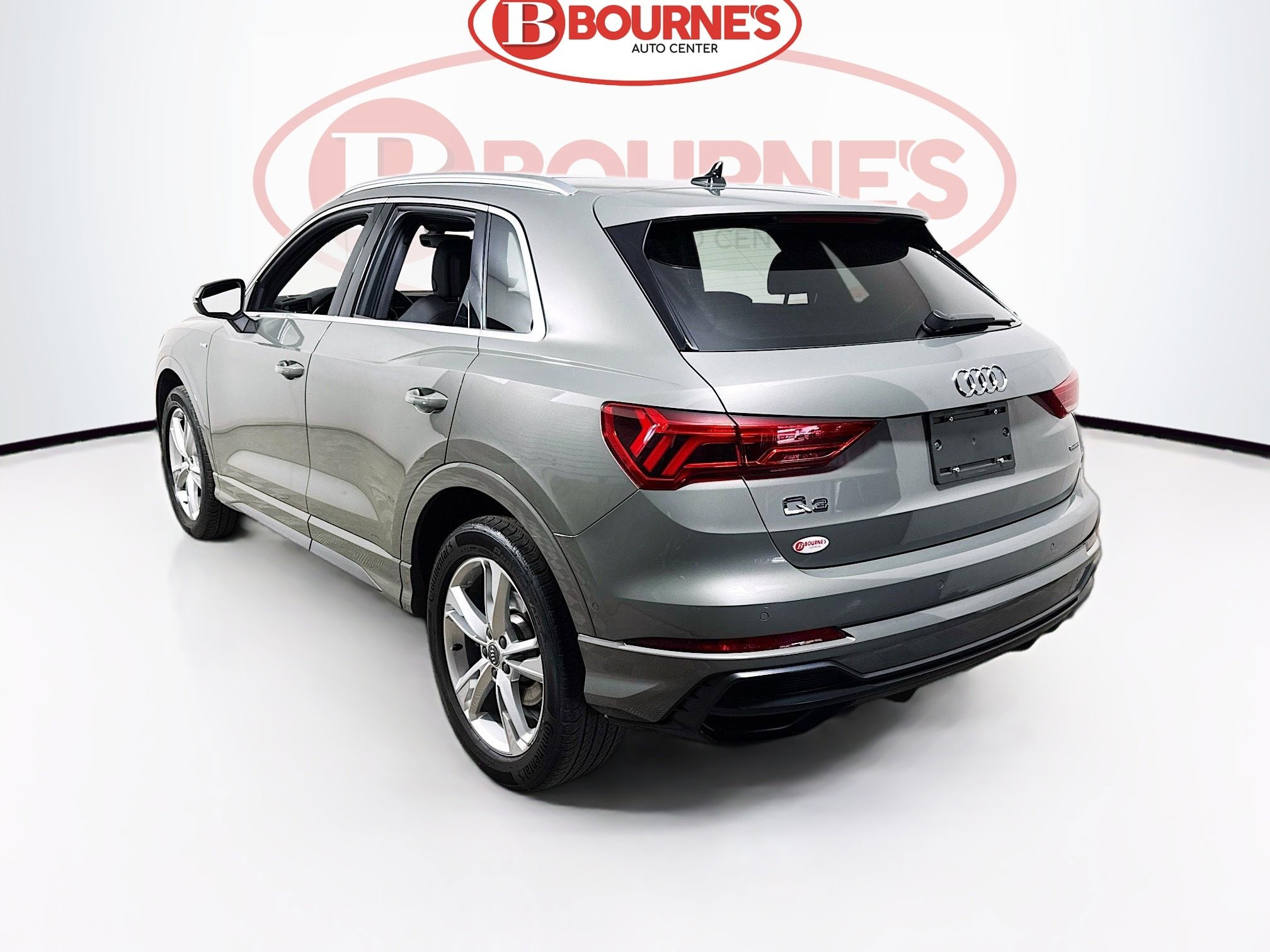 Used 2020 Audi Q3 2.0T Prestige AWD/4WD image 10