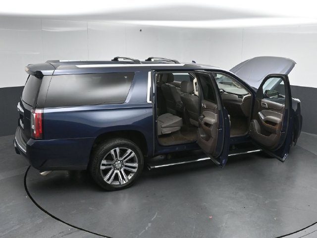 Used 2018 GMC Yukon XL Denali w/ Denali Ultimate Package AWD/4WD image 59