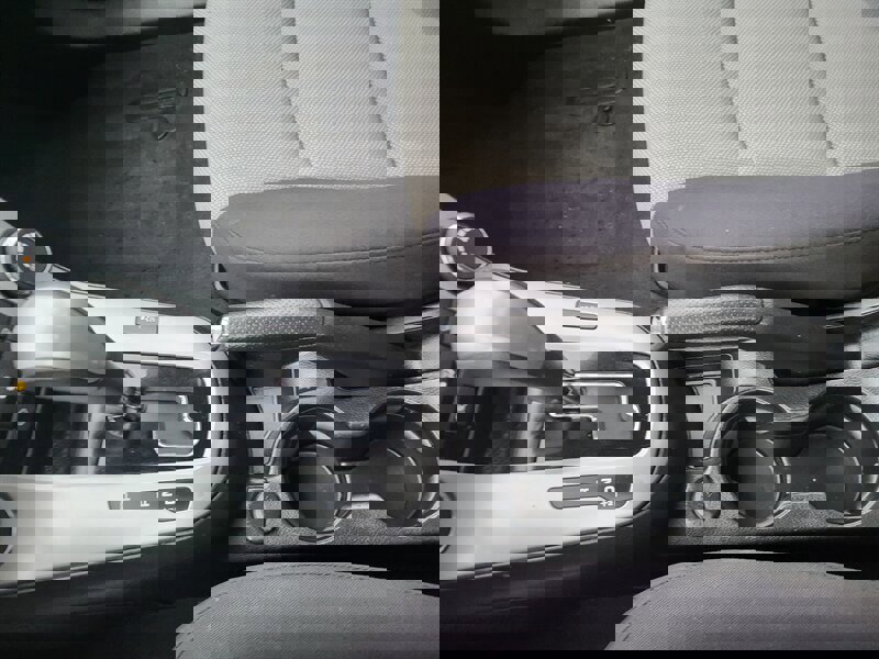 Used 2013 Chevrolet Cruze LS image 18