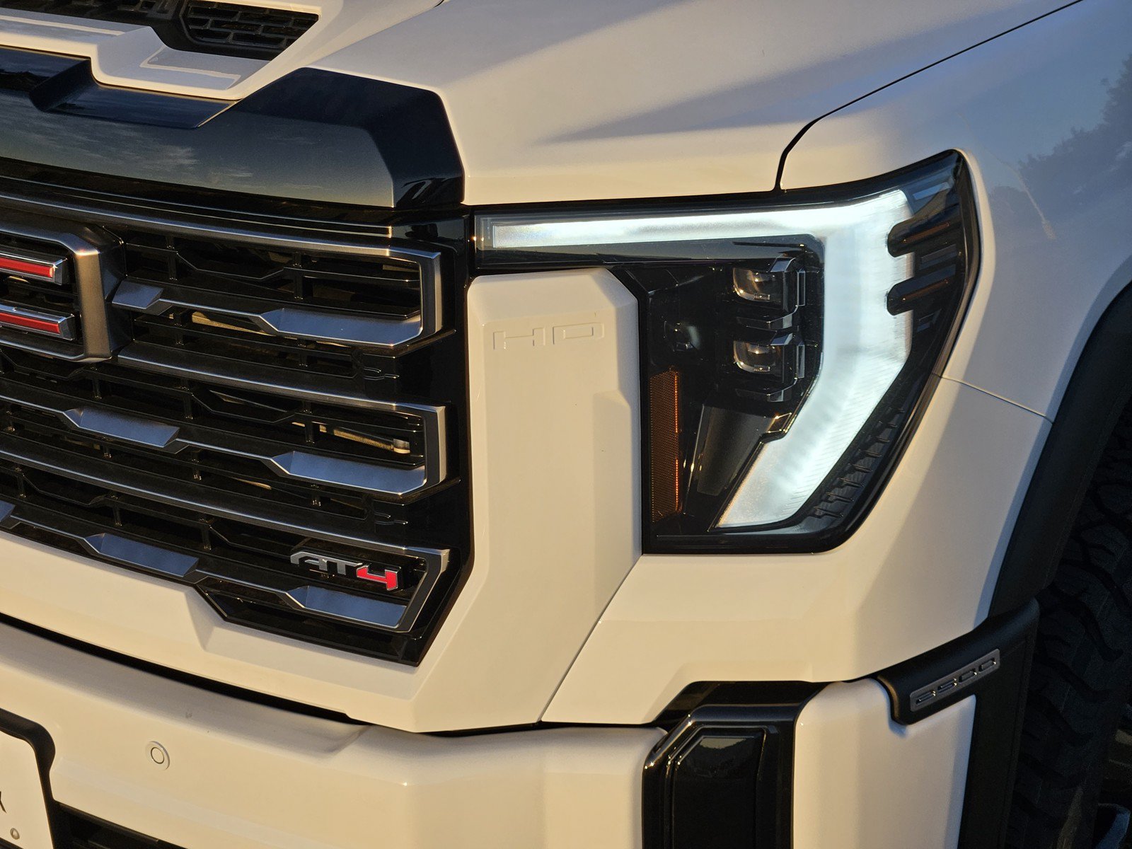 New 2026 GMC Sierra 2500 AT4 w/ AT4 Premium Plus Package AWD/4WD image 5