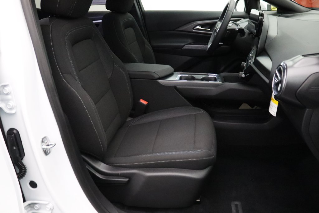 Certified 2026 Chevrolet Equinox EV LT FWD image 18