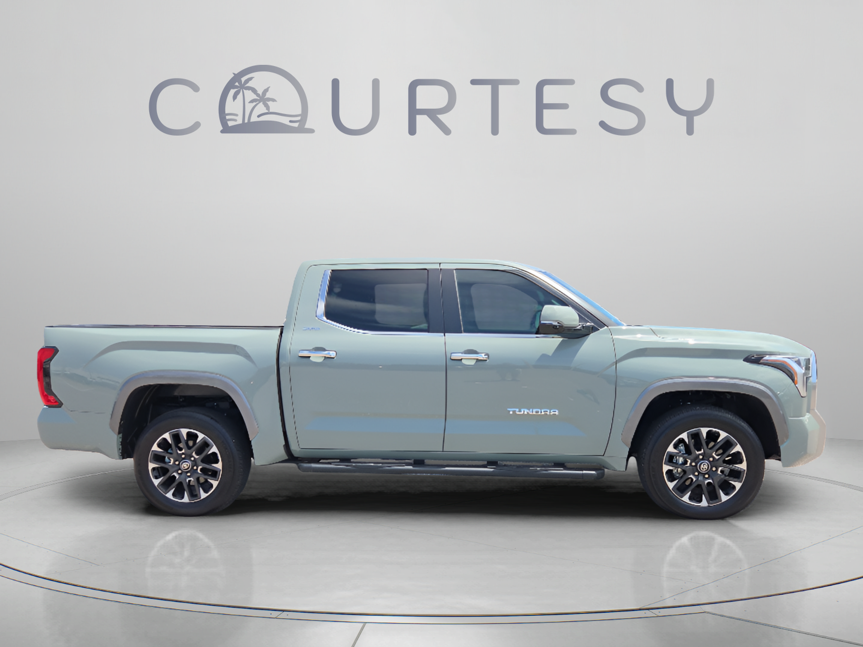Certified 2025 Toyota Tundra Limited AWD/4WD image 6