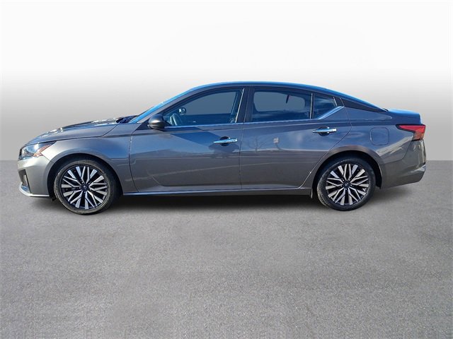Used 2024 Nissan Altima 2.5 SV image 7