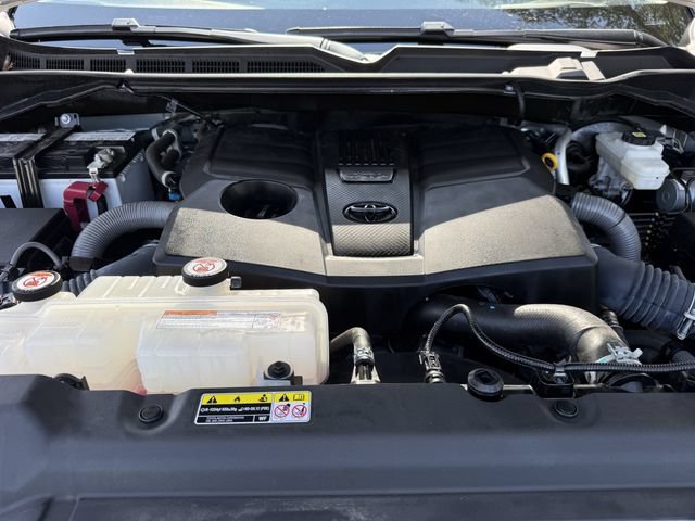 Used 2024 Toyota Tundra Platinum AWD/4WD image 35