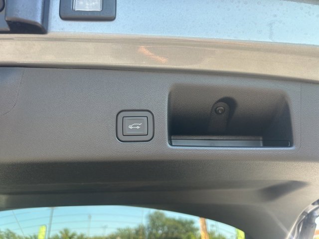 New 2026 Chevrolet Equinox EV LT image 30