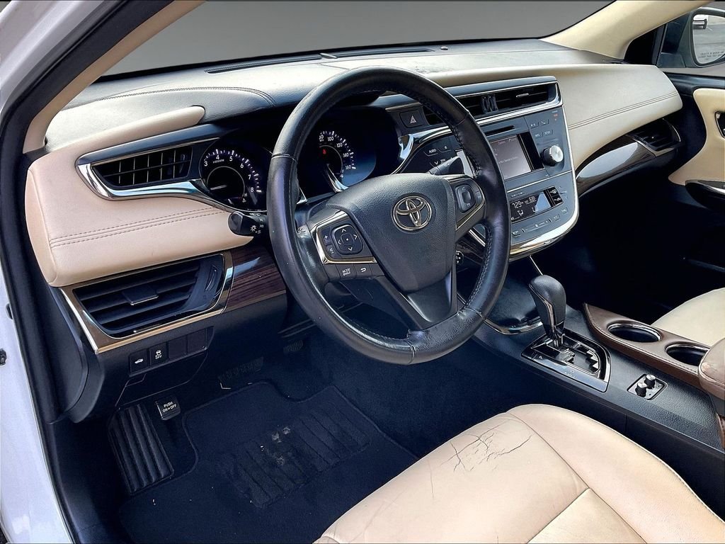 Used 2013 Toyota Avalon XLE FWD image 8