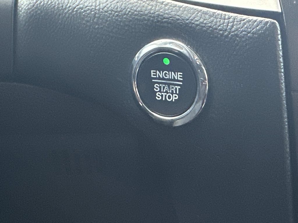Used 2019 Ford Edge SEL w/ Equipment Group 201A FWD image 27