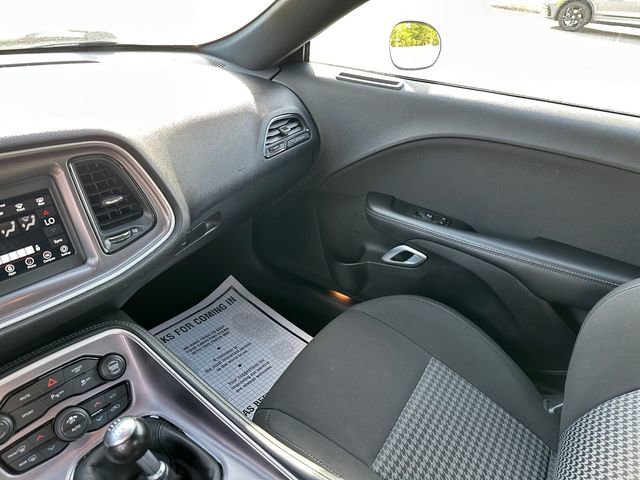 Used 2022 Dodge Challenger R/T w/ Blacktop Package image 25