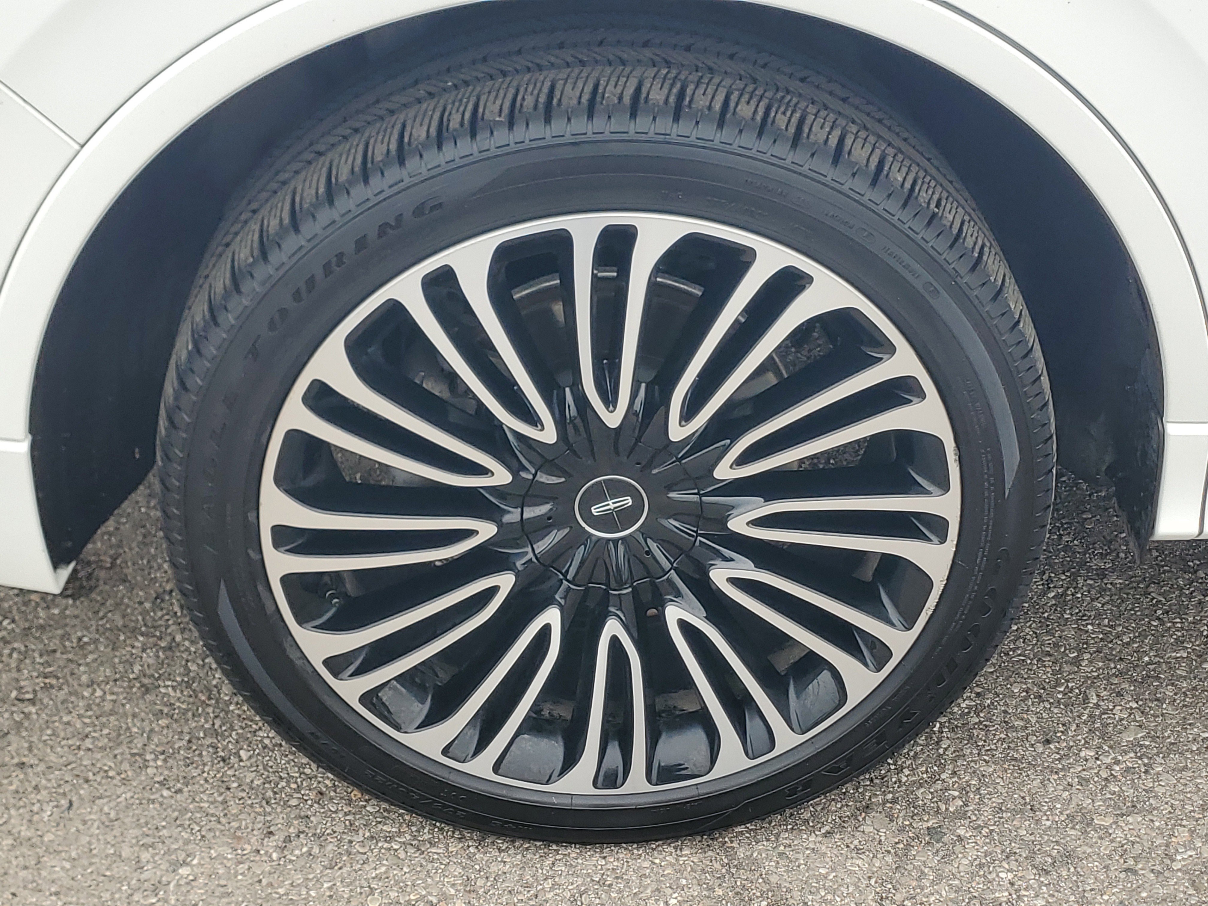 Certified 2024 Lincoln Aviator Black Label w/ Dynamic Handling Package AWD/4WD image 7