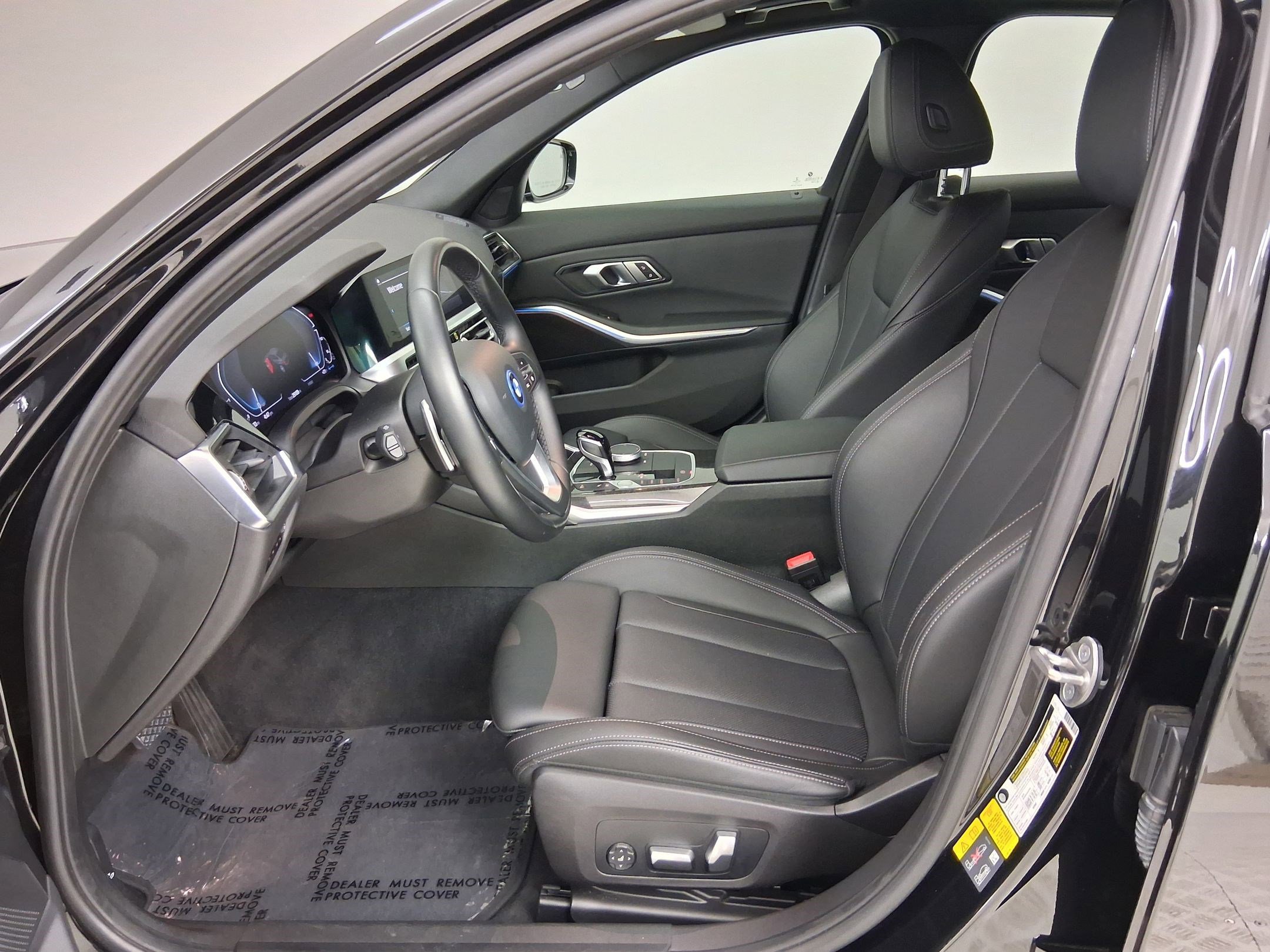 Used 2022 BMW 330e w/ Driving Assistance Package image 3