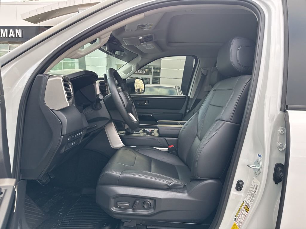 Used 2024 Toyota Tundra Limited image 18