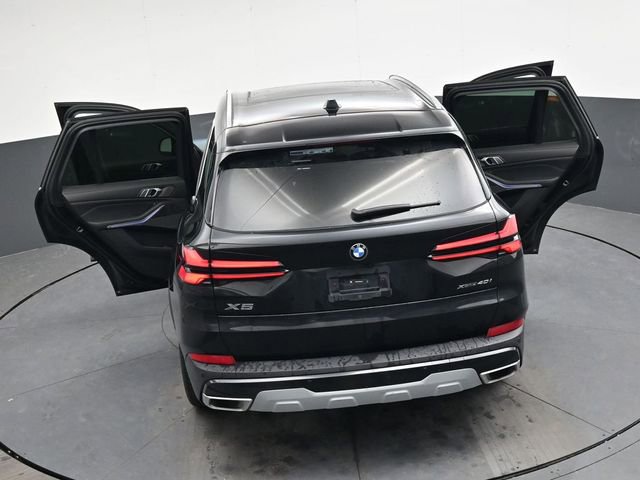Used 2024 BMW X5 xDrive40i w/ Premium Package image 41