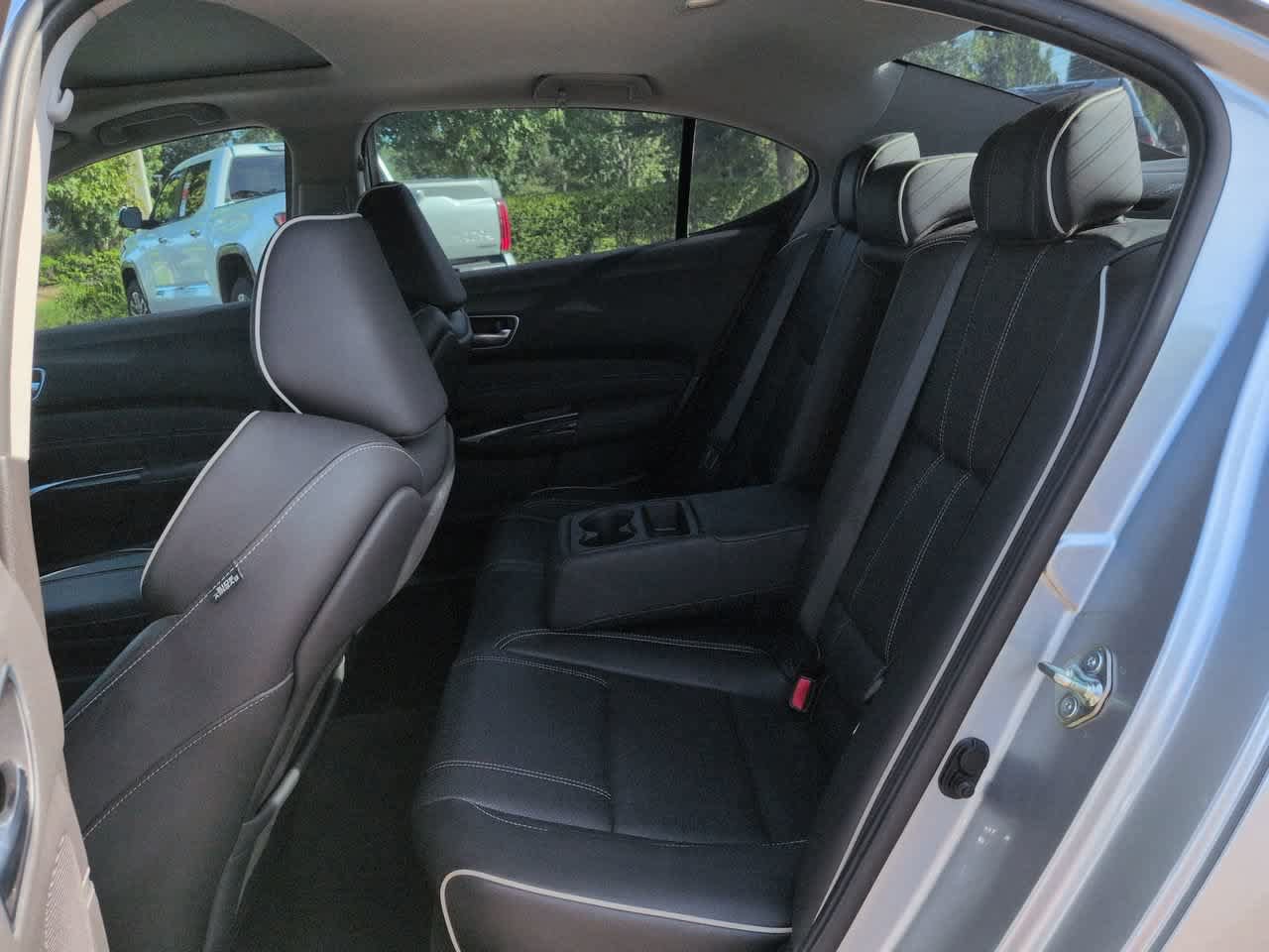 Used 2019 Acura TLX w/ Technology Package FWD image 13