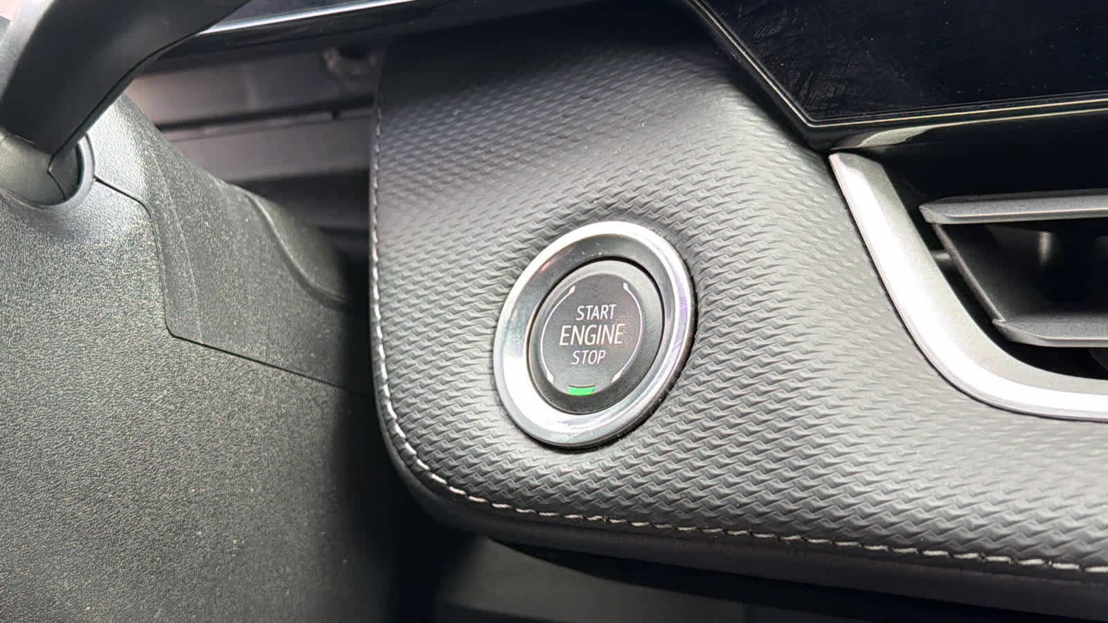 Used 2025 Chevrolet Equinox LT image 17