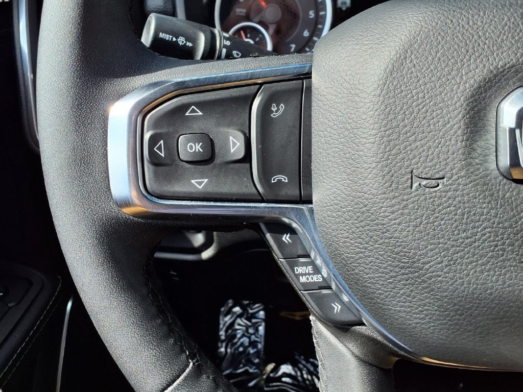 Used 2026 RAM 1500 Laramie AWD/4WD image 13