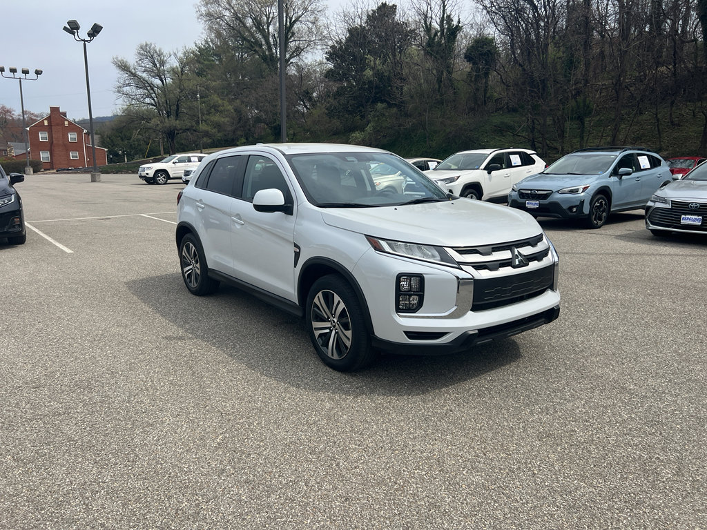 Used 2024 Mitsubishi Outlander Sport ES image 3