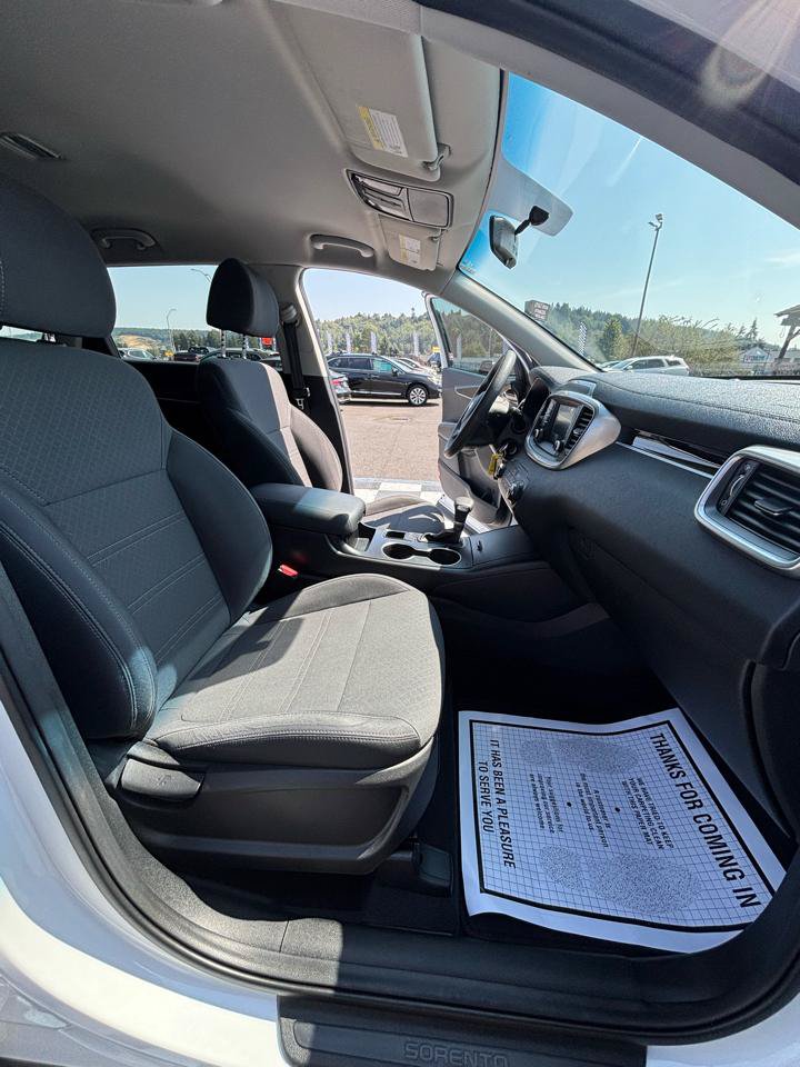 Used 2020 Kia Sorento AWD V6 image 27