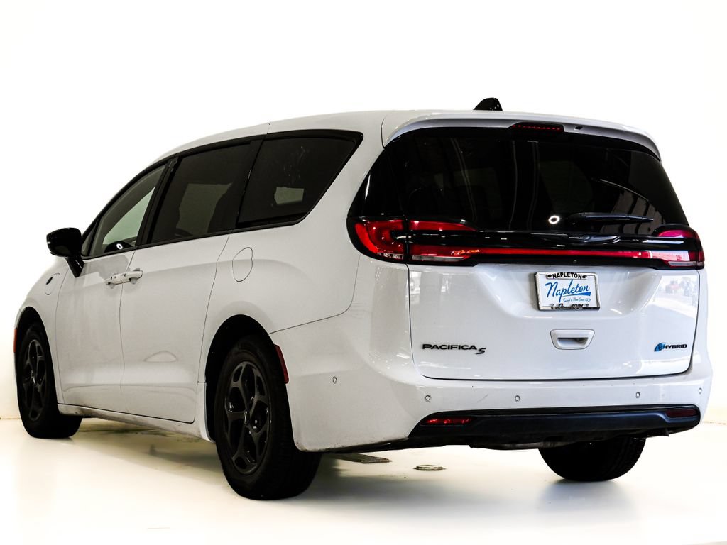 Used 2024 Chrysler Pacifica Limited FWD image 8