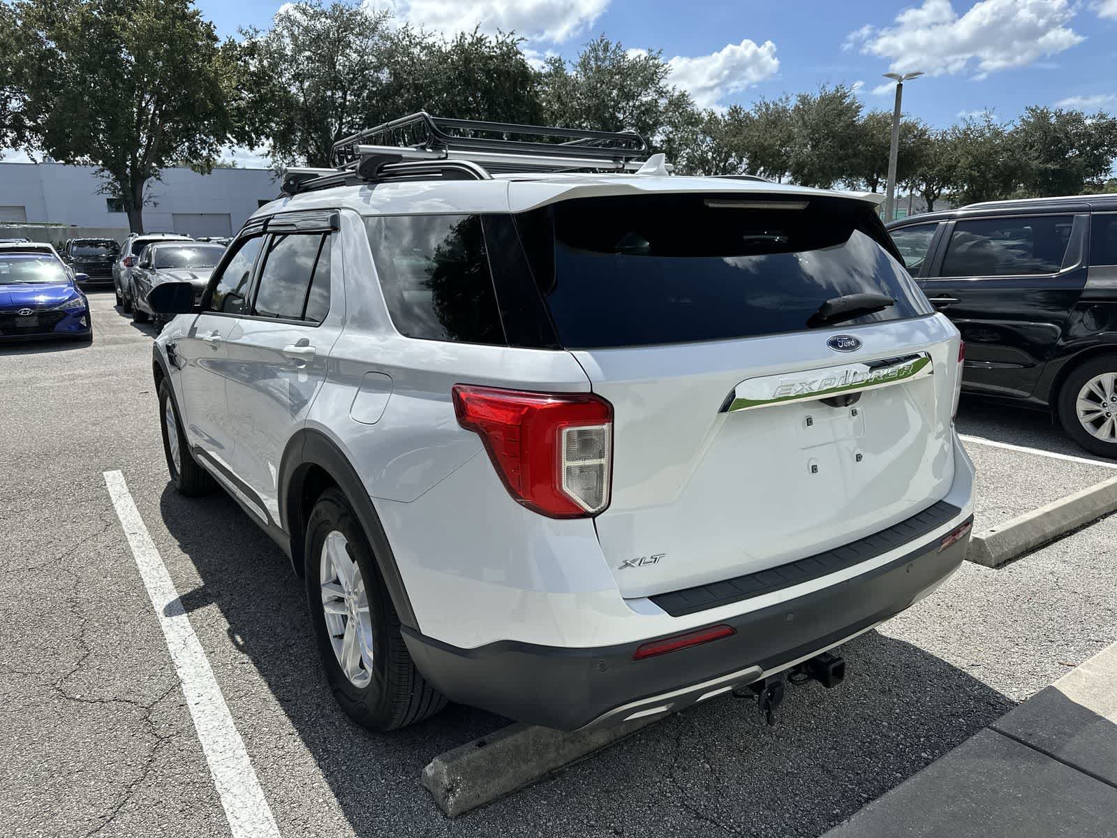 Used 2020 Ford Explorer XLT w/ Equipment Group 202A RWD image 6