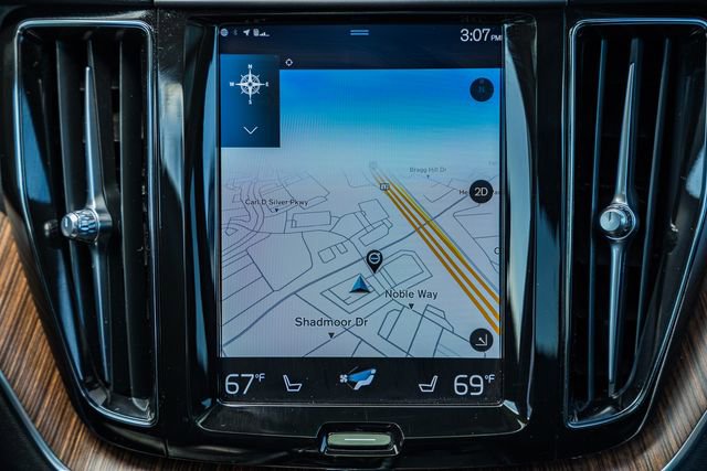 Used 2021 Volvo XC60 T5 Momentum w/ Advanced Package AWD/4WD image 24