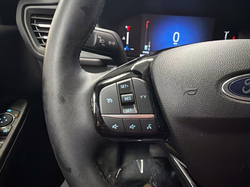 Certified 2024 Ford Escape Active AWD/4WD image 21