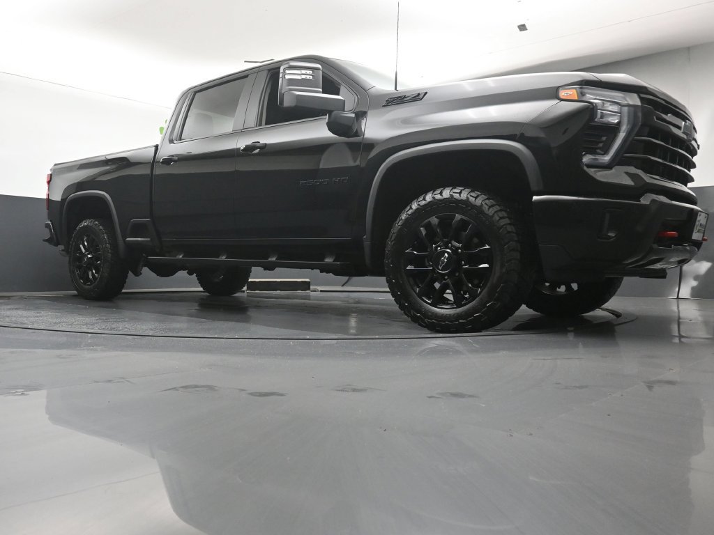 Used 2025 Chevrolet Silverado 2500 LT w/ Trail Boss Package AWD/4WD image 26