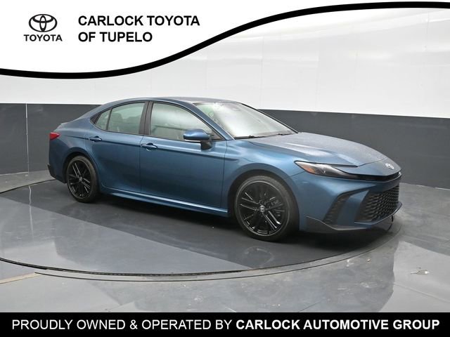 Used 2025 Toyota Camry SE FWD image 5