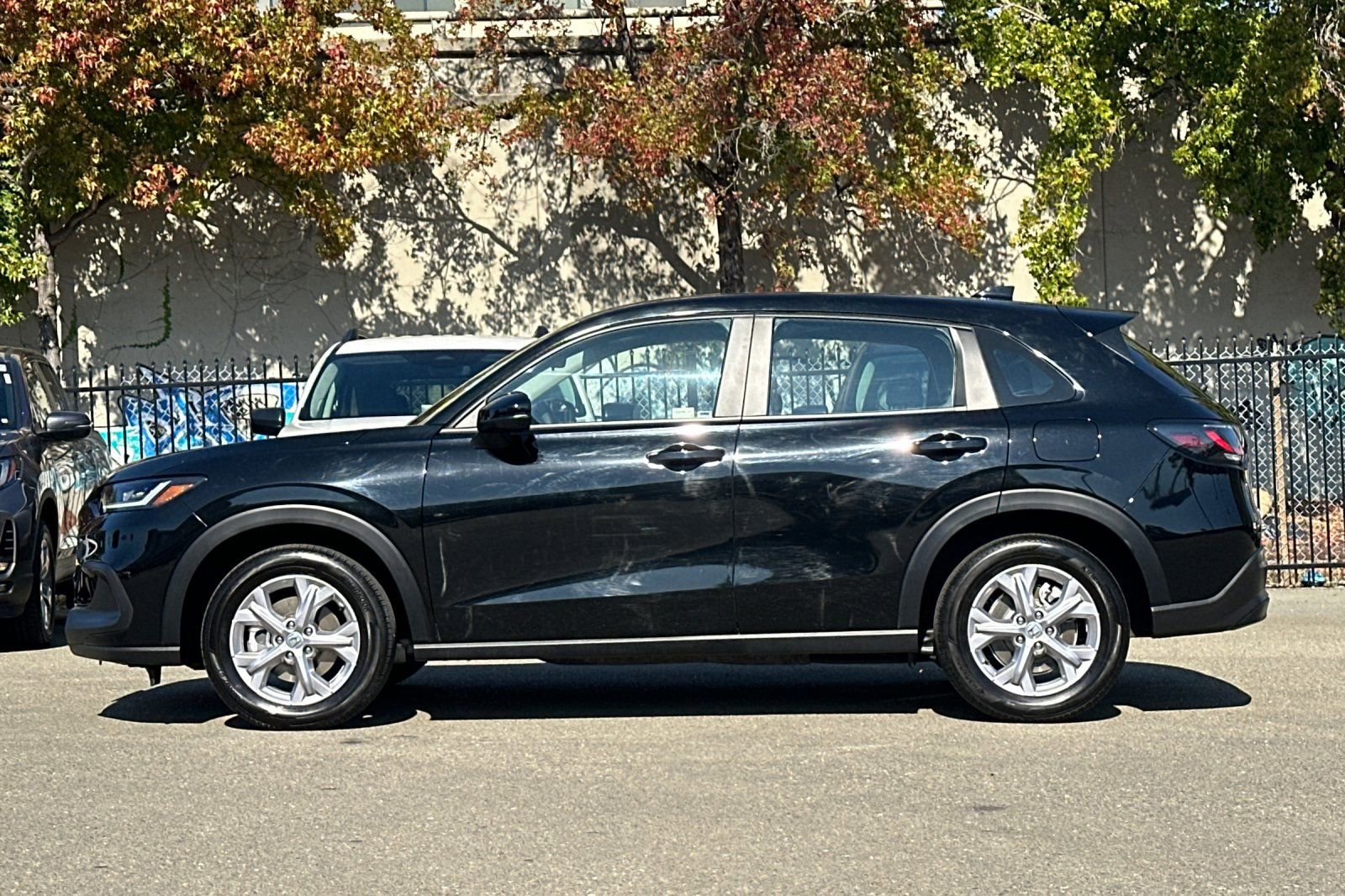 Used 2024 Honda HR-V LX image 7